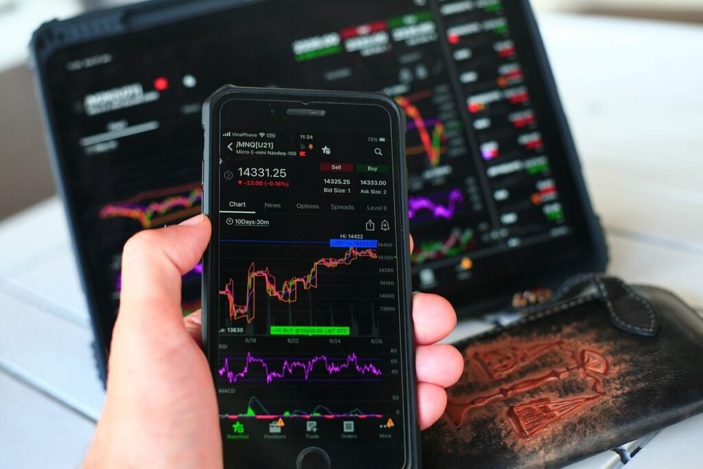 Side Hustle - Why Mobile Side Hustles Are on the Rise